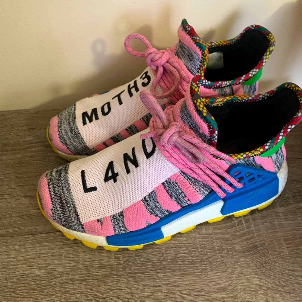 Size7 Womens Human Races